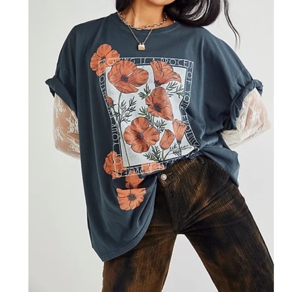 Free People Tops - Free people x daydreamer Exploding Flowers One Size Tee
